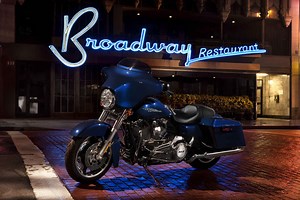 2012 Harley-Davidson FLHX Street Glide Review