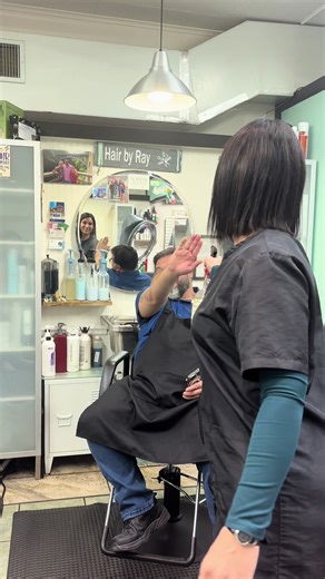 Don’t let your coworkers ruin your day… ruin their day first😉 #fyp #comedy #humortiktok #salon #coworkers