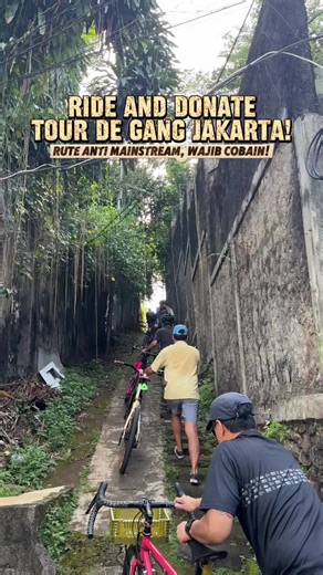 Gowes last sunday donation ride, gowes kali ini buat bangu temen temen kita di sumatra utamanya. jujurrr gowes kali ini jadi pegalaman gue tour de gang di jaksel! keren mas rute nya mas wahyu! and special thx to psychloop & asic for making this happened 🤘 #MOVEYOURMINDWITHASICS #LASTSUNDAYDONATIONRIDE #neverstoppsychling #gowes #tourdegang
