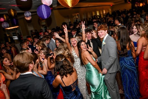 Prom 2026: All the dazzling photos from Lansing area high school proms
