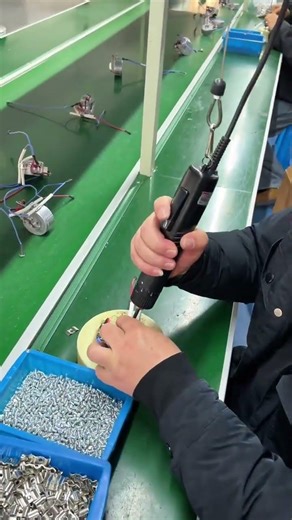 Inside the Factory: Watch How Screws Are Installed on the Assembly Line