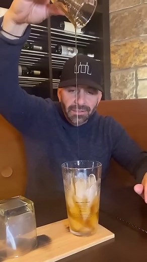 A maple syrup old fashioned?🥃 🍁