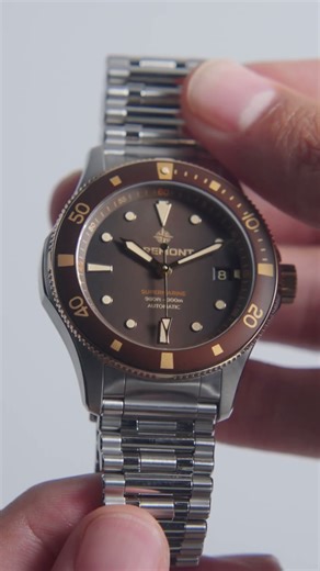 Unboxing: The Supermarine Bi-Colour