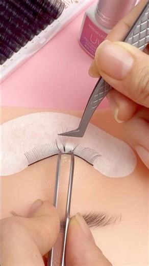 Practice Lash Isolation For Lash Extensions