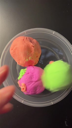 Slime ASMR: Relaxing Sensations and Satisfying Sounds