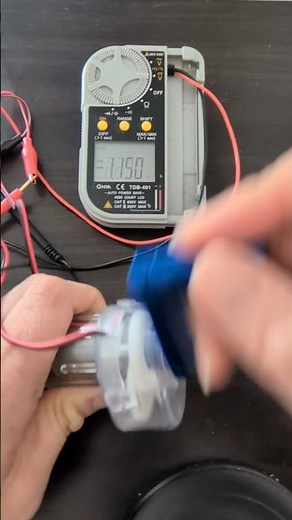 手回し発電機やってみた。