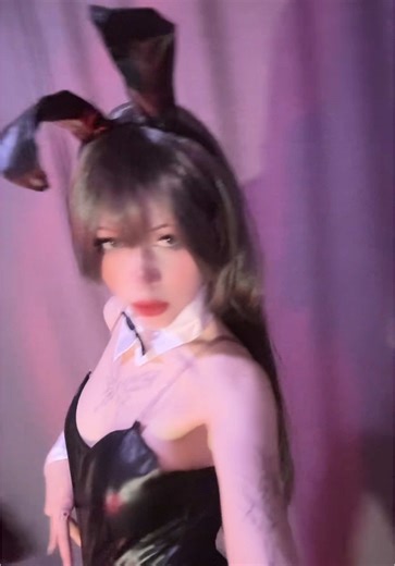 Bunny Girl Cosplay: Drenya's Stunning Transformation