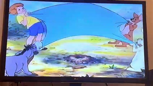 Opening to Bedknobs and Broomsticks 2001 VHS [Gold Classic Collection 30th Anniversary]