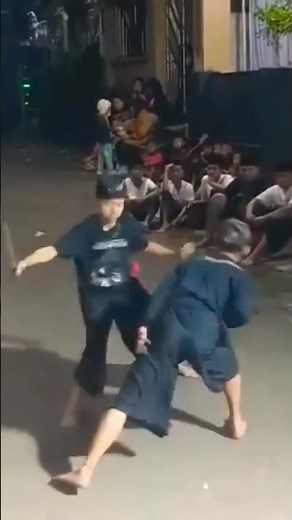 “Discover East Java’s Traditional Martial Art – Indonesian Warrior Spirit!”