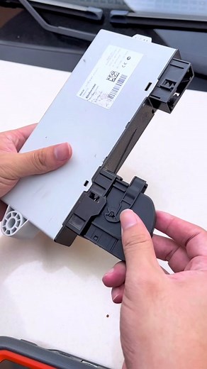 For anyone wanting to know what I had done! This shows you 😅 this video makes it look simple #locksmith #xhorse #xhorsetool #tools #key #xhorselocksmith #carkey #fy #programming #tool