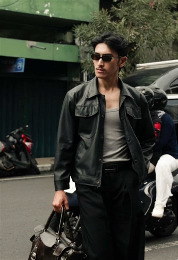 outfit terakhir beda orang