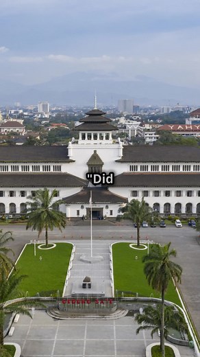 Exploring Gedung Sate: Blend of Dutch & Indonesian Architecture