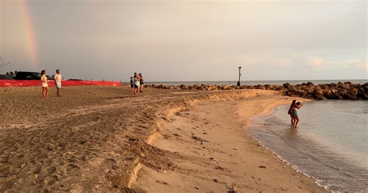 Sanibel feels the bite as "No-See-Um" numbers surge