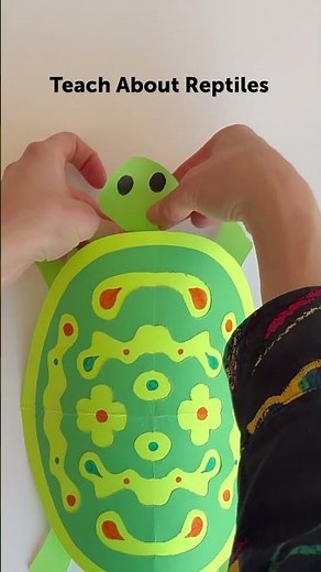 Teach a fast lesson about turtles with this hands-on craft from Scholastic Teachables 🐢