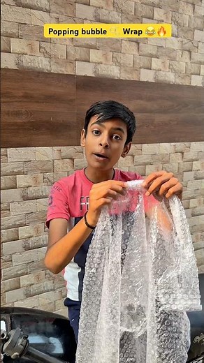 Bubble polythene and younger brother 😨🔥| Indian family #Shorts #funny #comedy #mayankgautamvlogs