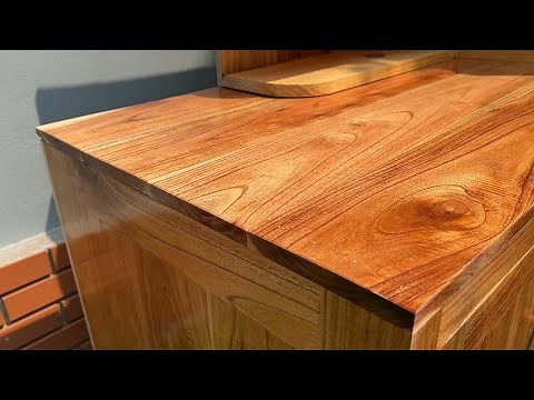 Amazing Wooden Study Desk with Bookshelf Design