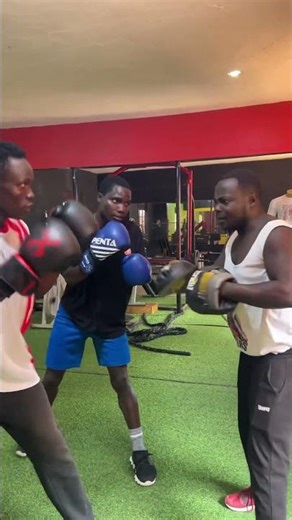 Boxing Pad Work Training 🥊 | Speed, Power & Combination Drills for fighters #Boxing#viral#fitness