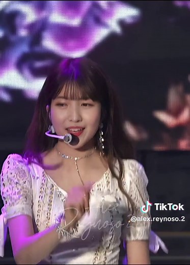 NAVILLERA 🦋🎶!! #GFRIEND #여자친구 #SINB #EUNHA #UMJI #YUJU #SOWON #YERIN #CONCERT #KOREA #VIRAL