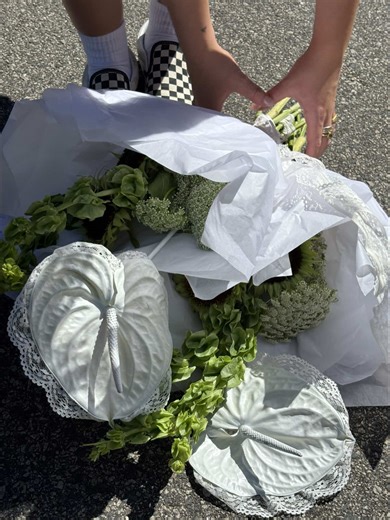 Valentine's Day Flower Bunches Preparation