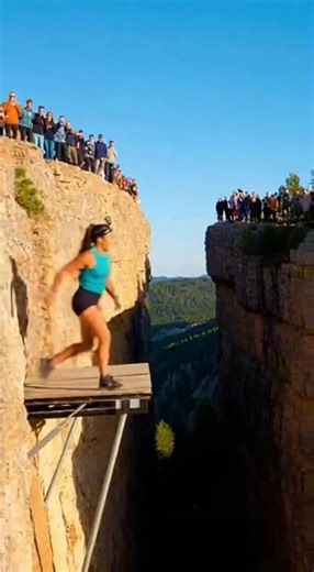 SHE TURNED FEAR INTO A PERFORMANCE 🔥 You Must See This 😱💥#shorts