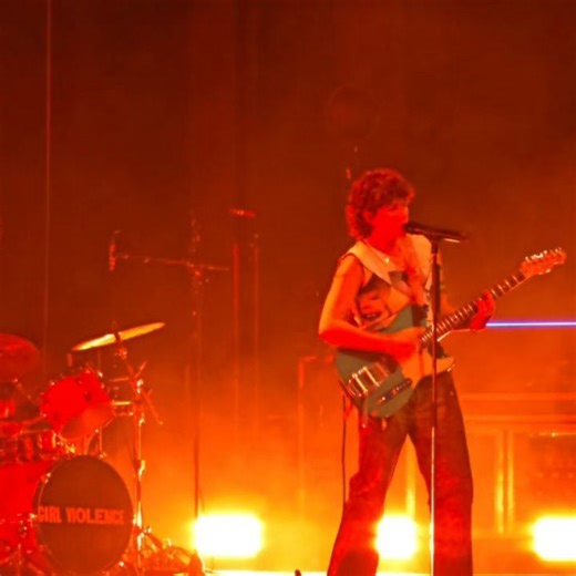 Mick Lewis & The Fine Print | Oct 29 at a packed @BrooklynParamount, NYC-bred alt-pop/indie rock singer-songwriter @KingPrincess69 (the nom-de-rock of Mikaela Straus)... | Instagram