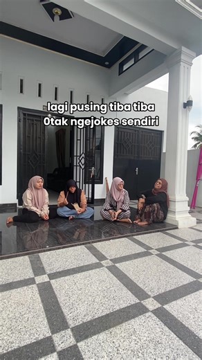 Aku sering gini loh we, kalo kalian pernah enggak .??@Mardiah manurung @Mairani Manurung @tiurmanurung03 #yuni_manurung1996