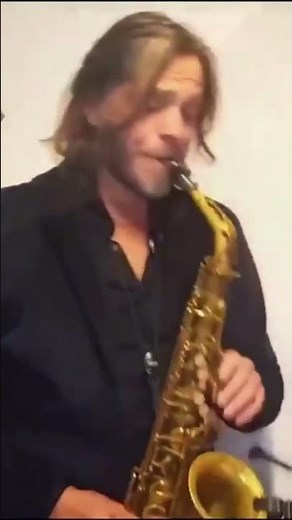 Sax— Mi Historia Entre Tus Dedos 🎷 Gianluca Grignani (part 4)
