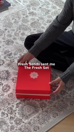 Much needed Sunday reset ft. The Fresh Set 🌸 #freshsends #giftset #giftideas #candle #handcream #perfume #sundayreset