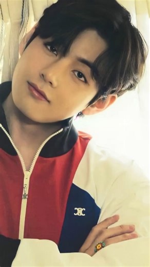 🥰💞❤️‍🔥#v #vbts #vedits #btsarmy #btsshorts #ytshorts #love #btsarmyforever