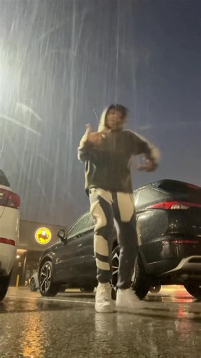 That clap was on point #unclepvo | Randy Davis