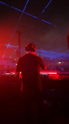 Miami | Model | BA on Instagram: "Tiesto Live at Art Basel Factory Town #factorytown #artbasel #tiesto #djset"