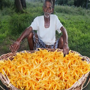 4.3M views · 59K reactions | وصفة بطاطا مقلية مقرمشة طهي بواسطة جدنا للأطفال الأيتام Cr: The Food Primitive | Baby Loves | Facebook