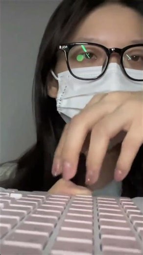 【ASMR】⌨️ Keyboard ASMR ✨ Satisfying Typing Sounds & Fast Tingles 😴 #asmr #keyboard #sleepaid #shorts