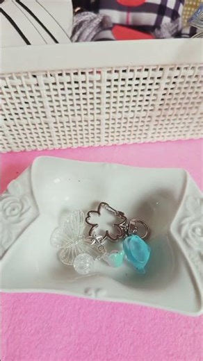 Calm DIY ✨Beaded keychain step by step 🤍 #beadedkeychain #beads #diy #diyaccessories #handmade