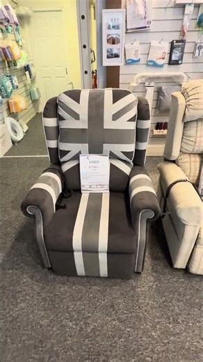 Rimini Repose - the perfect British heritage chair packed with comfort #coastlinemobility #comfort