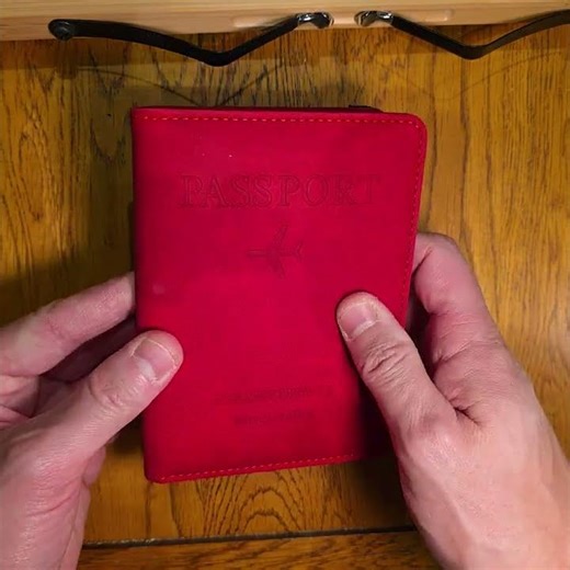 passport cover, how to put it