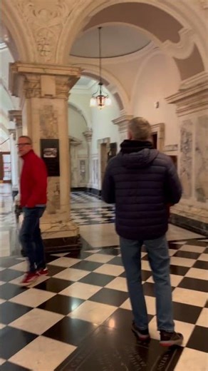 Luxury and elegant interior of Belfast City Hall.
