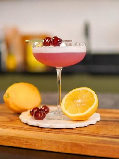 Recette cocktail Pink Lady | Destination Cocktails