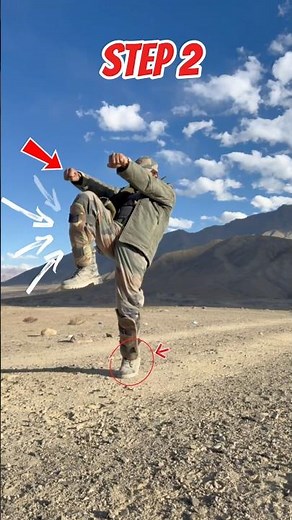 “Knee Strike Technique Explained 🥋 | Muay Thai Training Tutorial”#muaythai #tonyjaa #viral #shorts