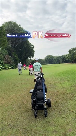 The Ultimate Golf Choice: AI Caddy vs. Human Caddy