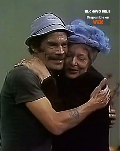 El Chavo and Quico hug each other to welcome the New Year! #quico #donramón #añonuevo