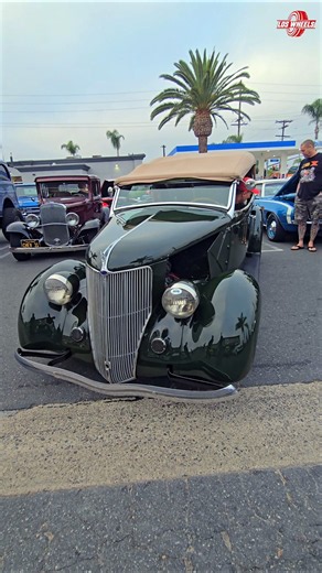 This Classic Hot Rod Has One of the Best V8 Sounds at Donut Derelicts! 🔥