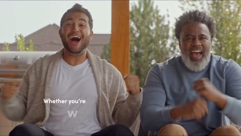 SunBriteTV Pro 2 Series 32-Inch Full Sun Ultra Bright Outdoor TV, Full HD Weatherproof Television, 1500 Nit Anti-Glare Screen, SB-P2-32-1K-BL