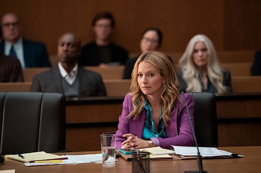 'The Lincoln Lawyer' Star Becki Newton Never Thought She’d Be A Lawyer