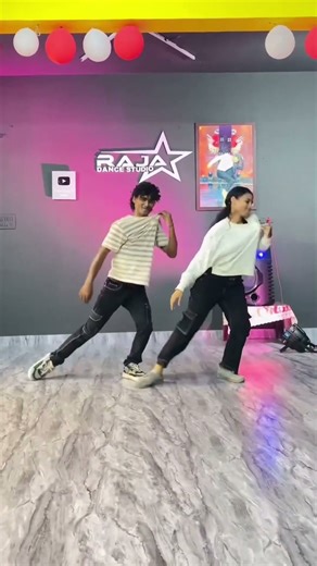 Remo song #dance #profesionaldancer #dancesteps #love #dancerlife #dancelove #dancecover #danceart