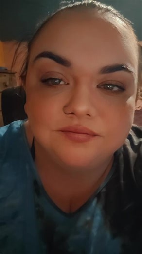 Julia Rigdon (@juliarigdon)’s videos with Champagne Supernova - Oasis