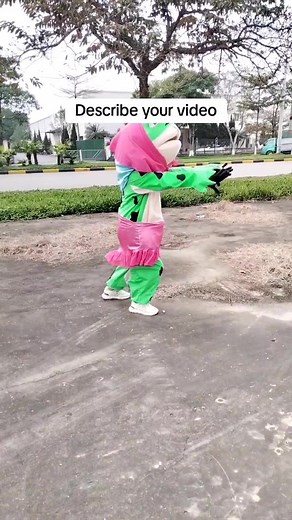 The first day the cute frog jumped🤣🤣🤣🤣🤣#dance #love #funnyvideos #funny #vairal #vairalvideo #funny #cutefrog
