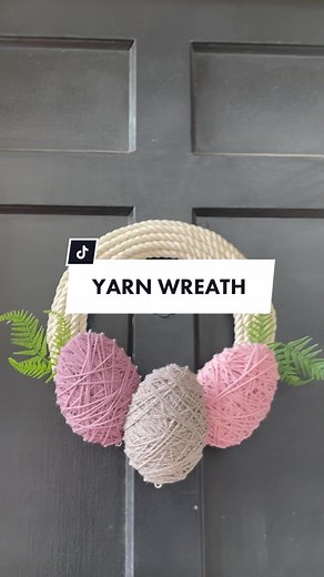 Beautiful Easter Yarn Wreath Tutorial