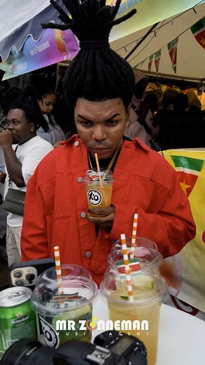 De Surinaamse artiesten weten waar ze moeten zijn voor hun echte Sranang X'O Cocktails at Kwaku Summer Festival! #DUSA #MrZonneman | MrZonneman