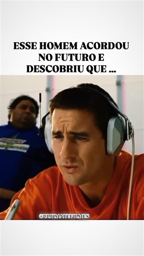 ULTIMATE FILMES on Instagram: "🍿🎥🎬 FILME: IDIOCRACIA, Em 2005, Joe Bowers é selecionado para participar de um experimento secreto militar que o coloca em hibernação. Quando a experiência governamental cai no esquecimento, Bowers acorda no ano 2505 e encontra uma sociedade tão emburrecida pelo comercialismo de massa e pela alienante programação de TV, que ele acaba sendo o cara mais inteligente do planeta. Agora, cabe a um cara prá lá de mediano colocar a evolução da raça humana de volta nos t
